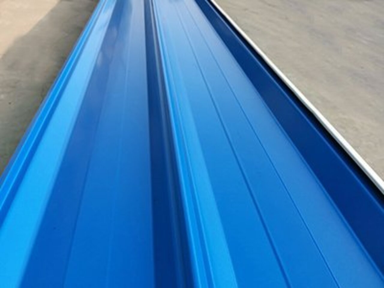 <b>角馳III型YX76-380-760彩鋼瓦</b>